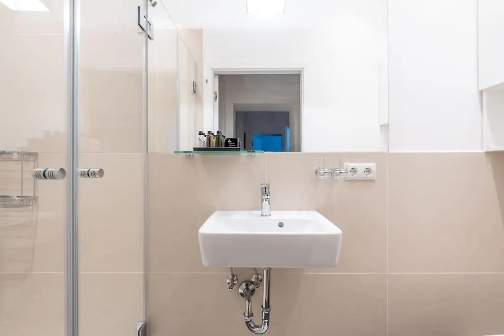 Hm • Cosy 1Br Near Westbahnhof Apartment Vienna